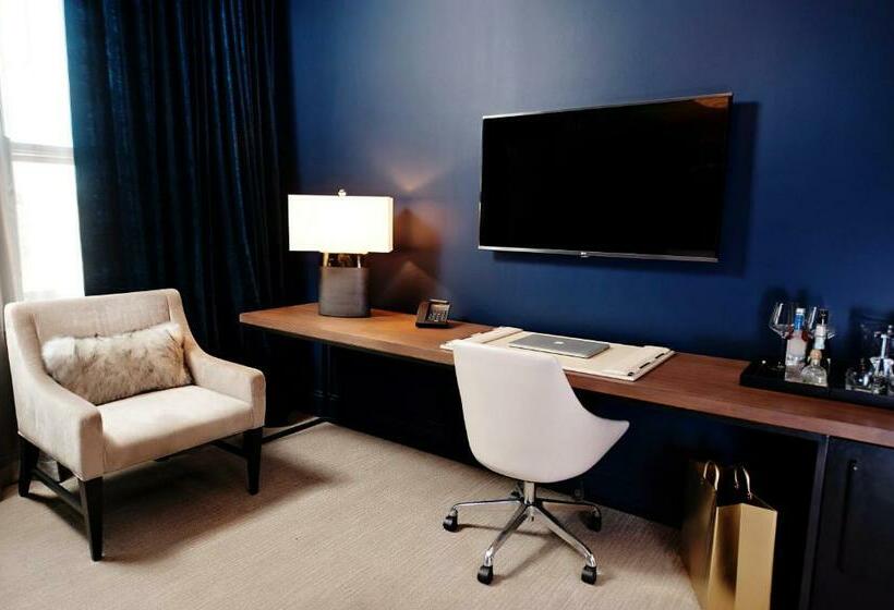 Номер Deluxe Кровать Кинг, Covington Cincinnati Riverfront