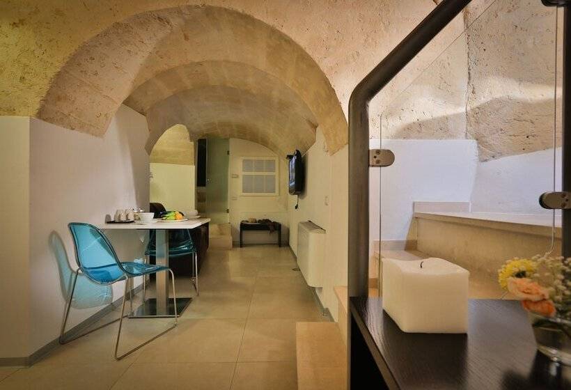 سوییت جونیور, San Giovanni Vecchio   Residenza
