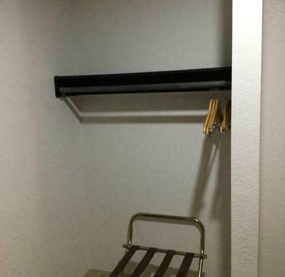 Номер Deluxe, Motel 6 Augusta, Ks