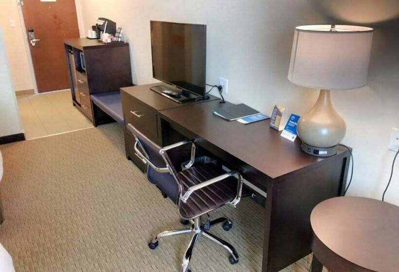 Номер Стандарт, Comfort Inn & Suites