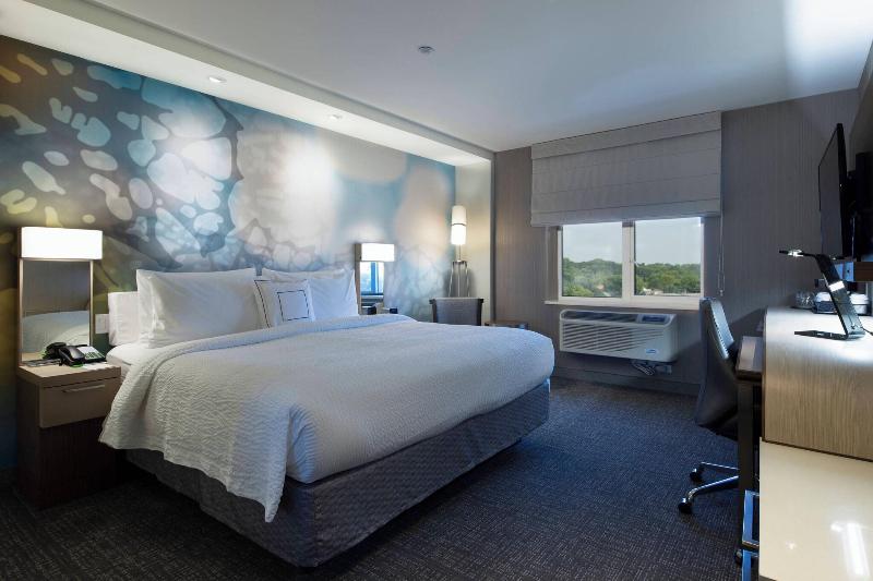 带大床的标准间, Courtyard By Marriott New York Queens/fresh Meadows