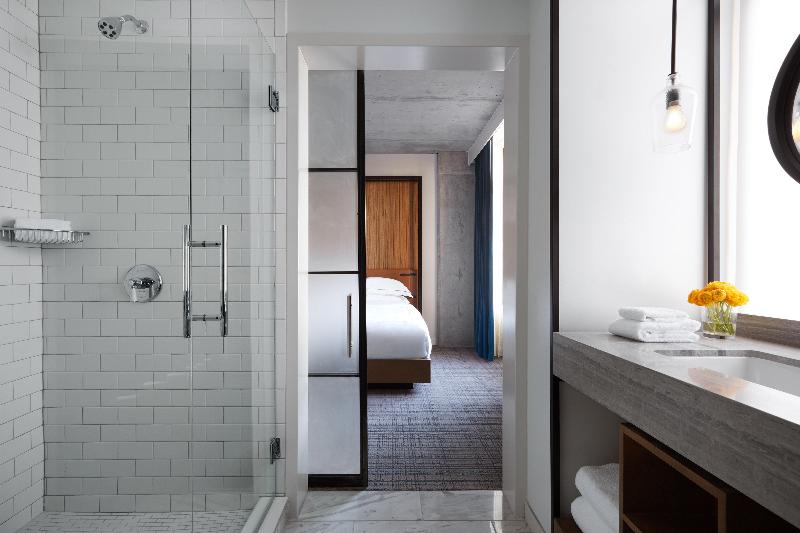 四人标准间, Courtyard By Marriott New York Queens/fresh Meadows