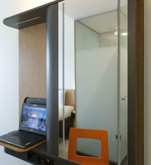 标准间, Easyhotel Amsterdam Arena Boulevard