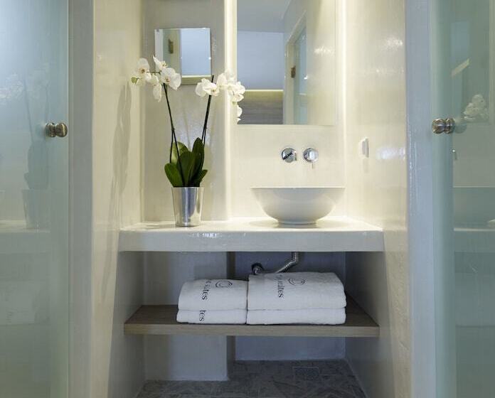 Habitación Estándar, Fileria Suites