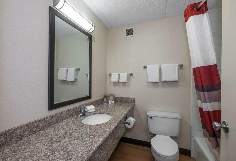 Номер Deluxe, Red Roof Inn Cortland