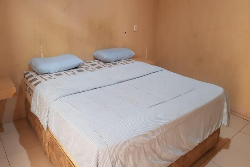 اتاق لوکس, Saint London