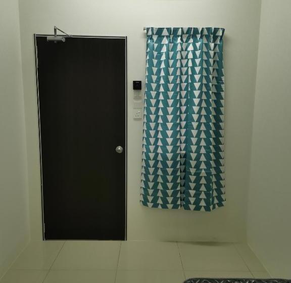 اتاق اکونومی یک تخته, Color Mixed Home Hostel