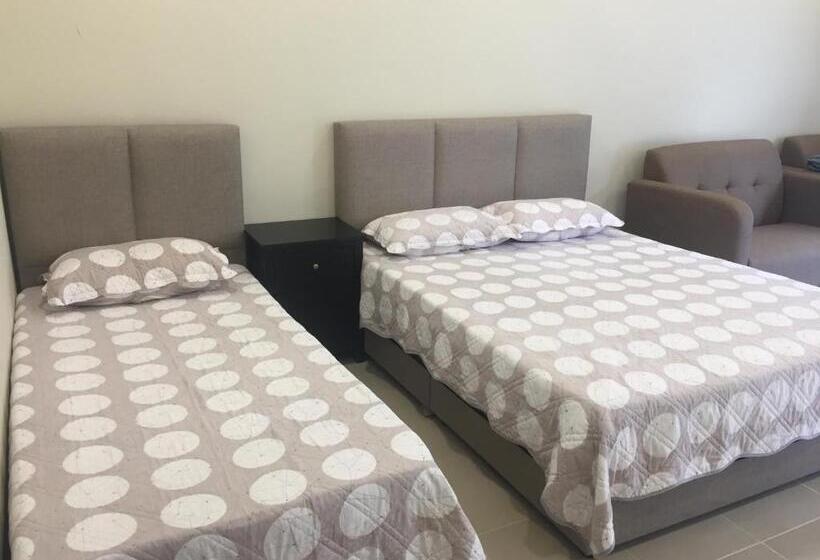 Семейный Номер, Casa Adelia Studio Chukai Kemaman