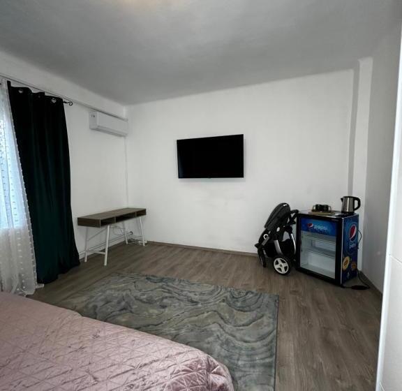 家庭间, Airport17 B&b