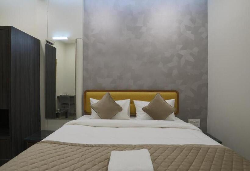 Номер Deluxe, Ajinkya Palace
