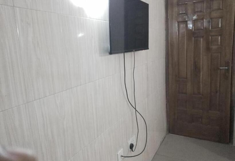 اتاق استاندارد با تخت بزرگ, Mid Way Best