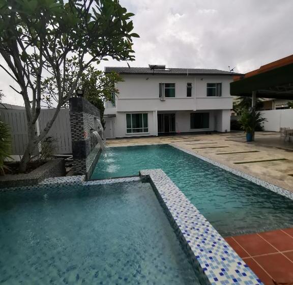 Номер Стандарт Трехместный, Secret Garden Warni Villa