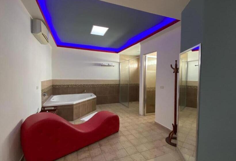 スーペリアールーム, Autohotel Frances