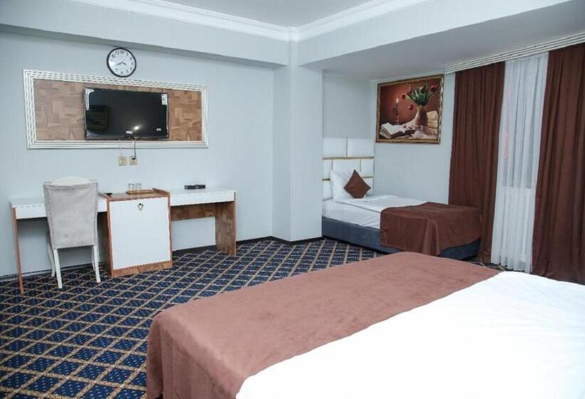 غرفة ديلوكس ثلاثية, Bey Palace