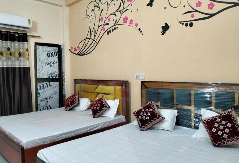 Четырехместный Номер Стандарт, Pushpa Home Stay
