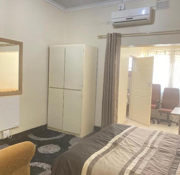 스탠다드 룸, Hilton Inn