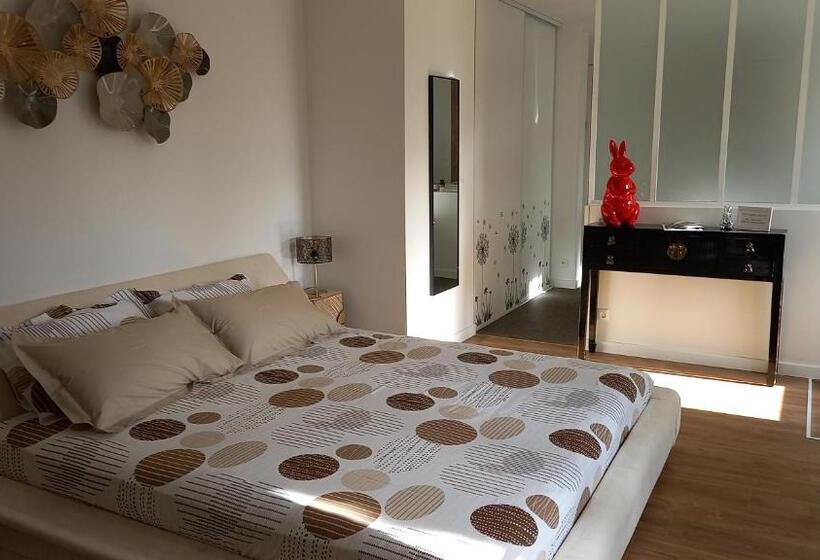 Номер Стандарт Вид на Сад, Rabbit House   La Chambre D Hôtes