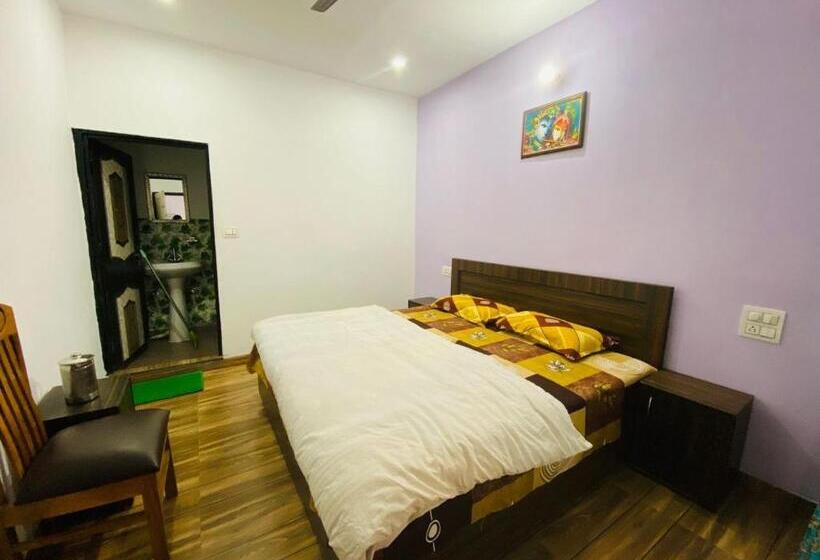 스탠다드 룸, Neelansh Resort Sonprayag