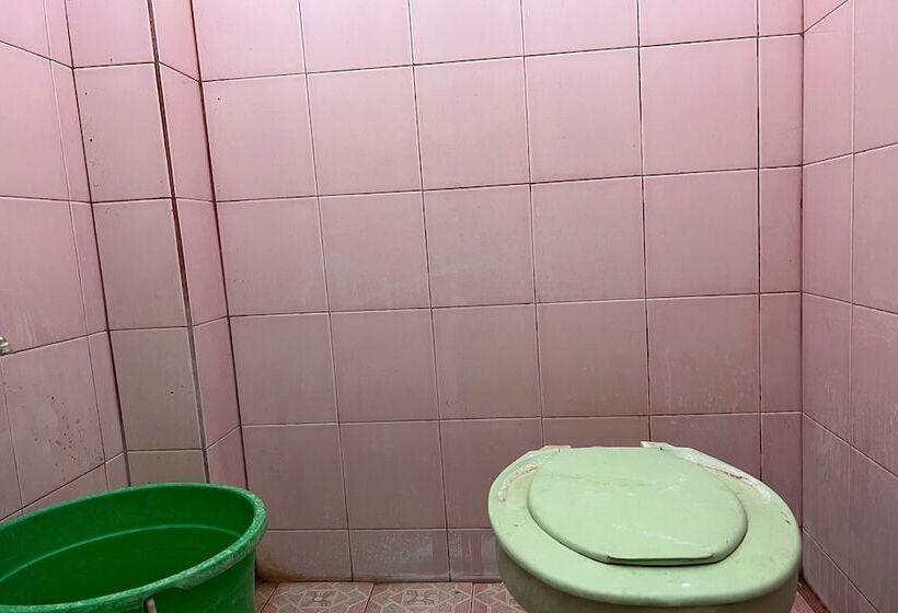 스탠다드 룸, Oyo 93683 Kost Naura