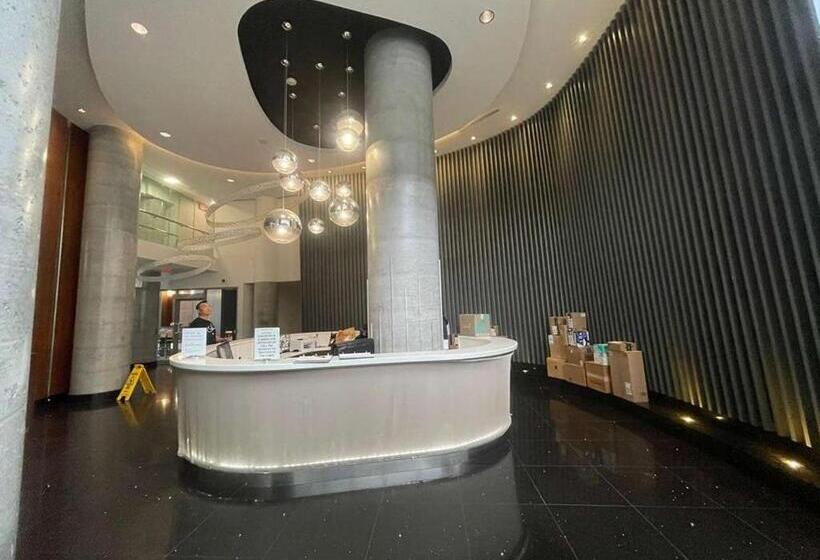 סוויטת 3 חדרי שינה, Royal Inn