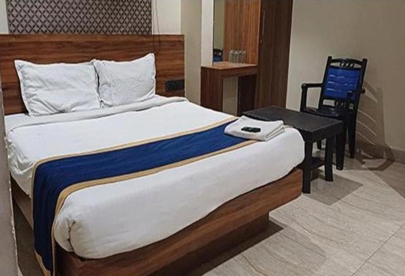 Номер Deluxe, Fabhotel Vennela Inn