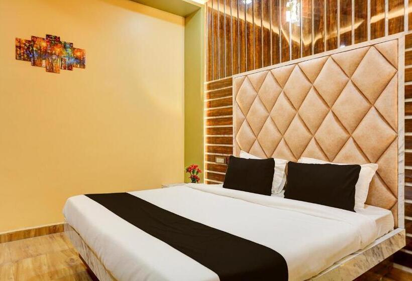 Трехместный Номер Классика, Oyo Hotel Ashok Vihar