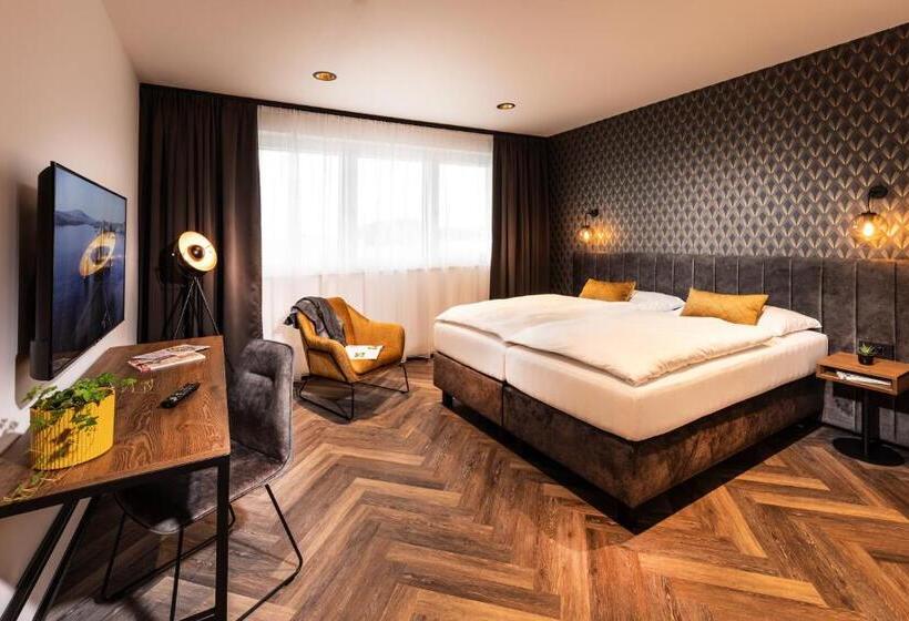 Номер Стандарт, Zeit Und Raum Hotel   Self Check In