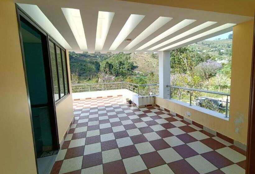 标准间带露台, Mithila House Homestay