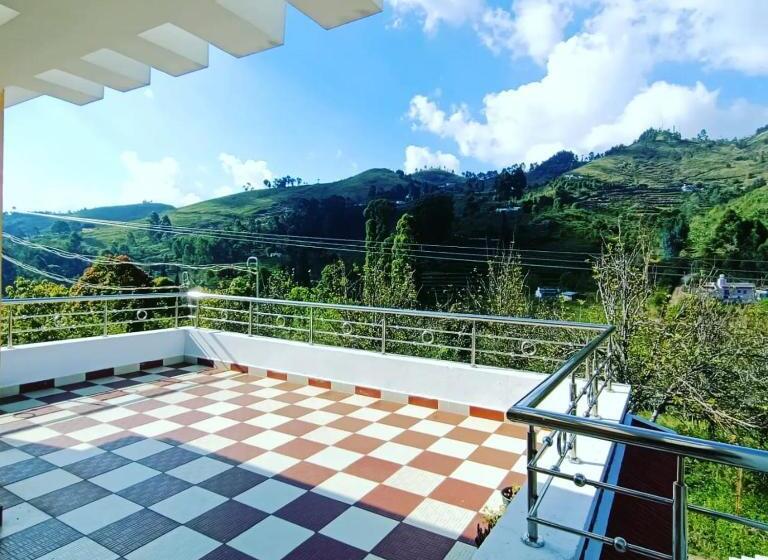 标准间带露台, Mithila House Homestay