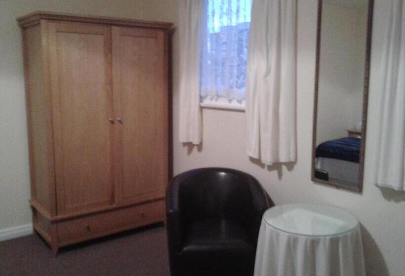 Номер Стандарт Совместная Ванная, Franklyn Guesthouse
