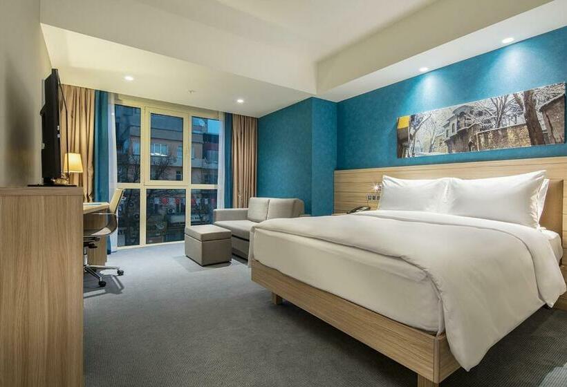 اتاق استاندارد با بالکن, Hampton By Hilton Kahramanmaras