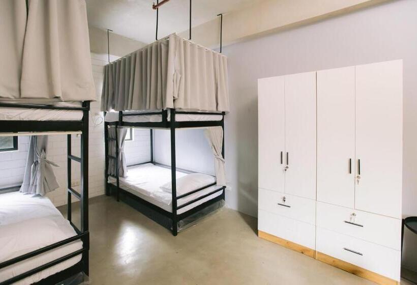 공동 객실, 10 Oxford Residences