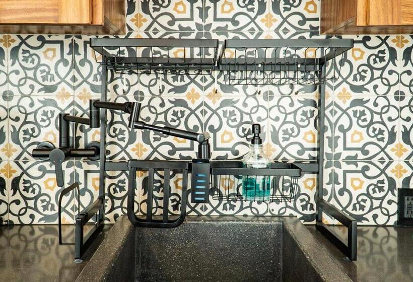 Apartament 1 Dormitor, Flamboyan Hotel & Residences