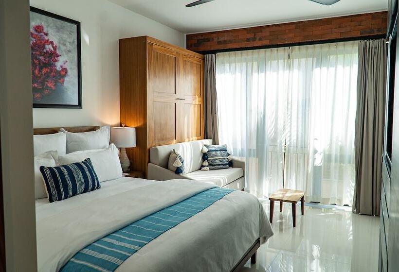 デラックスルーム, Flamboyan Hotel & Residences