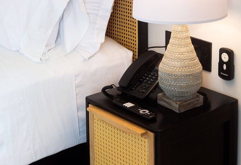 スーペリアールーム, Flamboyan Hotel & Residences