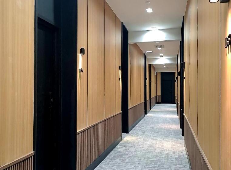 Семейный Номер, Urban Inn, Salak Tinggi