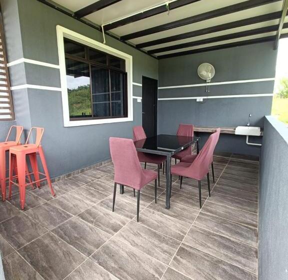 Семейный Номер Вид на Сад, Perry Barr La Ganta Residence