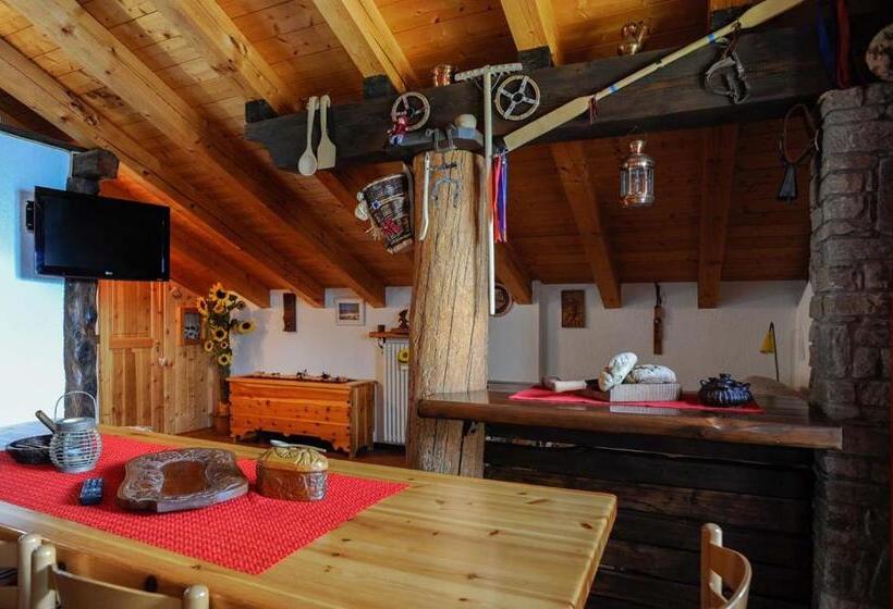 اتاق استاندارد با چشم‌انداز کوهستان, Maison Sylvie