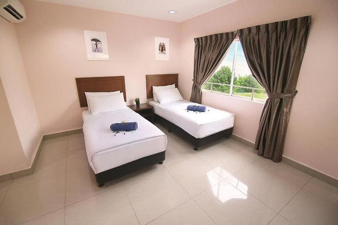 Номер Superior Вид на Сад, Sun Inns Hotel Bestari Jaya