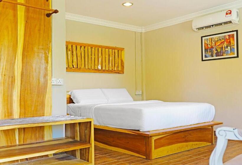 Люкс Повышенной Комфортности, Capital O 90557 Dedsaan Beach Village