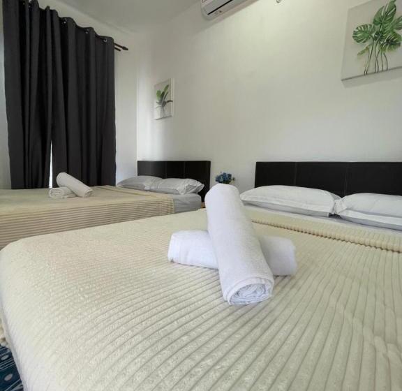 Номер Deluxe с Балконом, Suasana Stay & Homestay Near Umt Unisza Ipg Mrsm Kuala Nerus, Terengganu