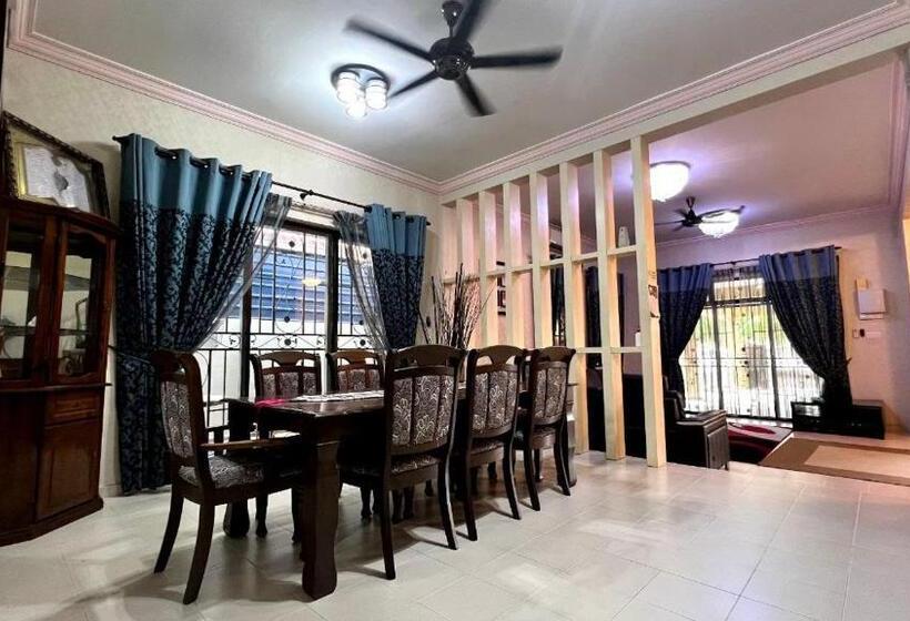 Семейное Бунгало, Yb Guest House 4 Bilik 5 Katil