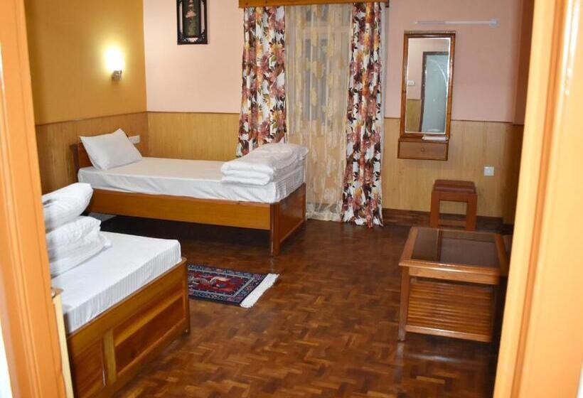 家庭间, Alpine Guest House