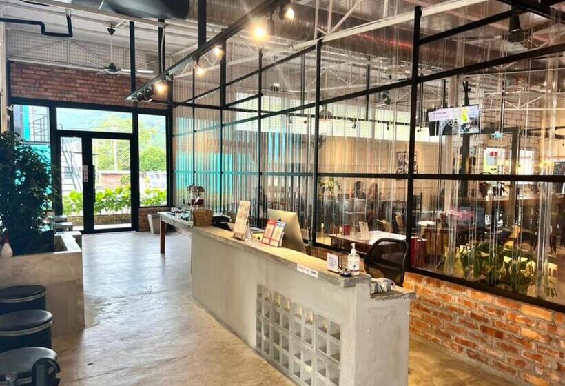 Номер Стандарт Трехместный, Reserve The Cozytainer