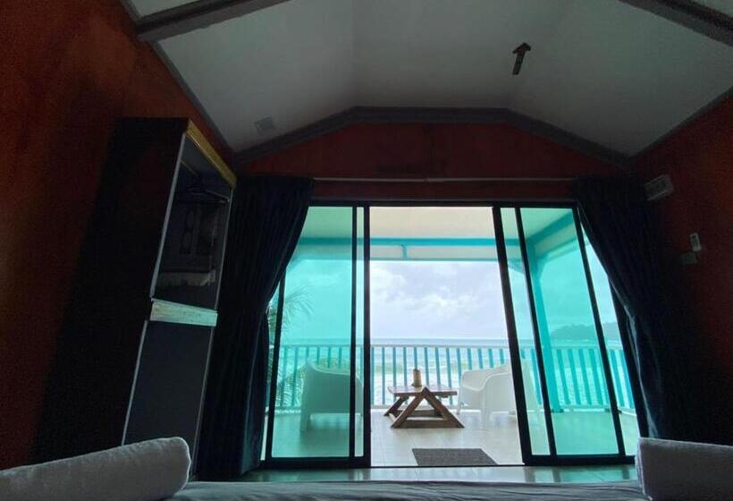 Номер Deluxe Вид на Море с Балконом, Pondok Beach Shack