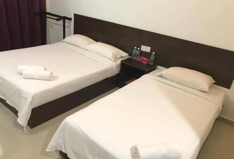 Трехместный Номер Deluxe, Teluk Lipat Seaview Inn