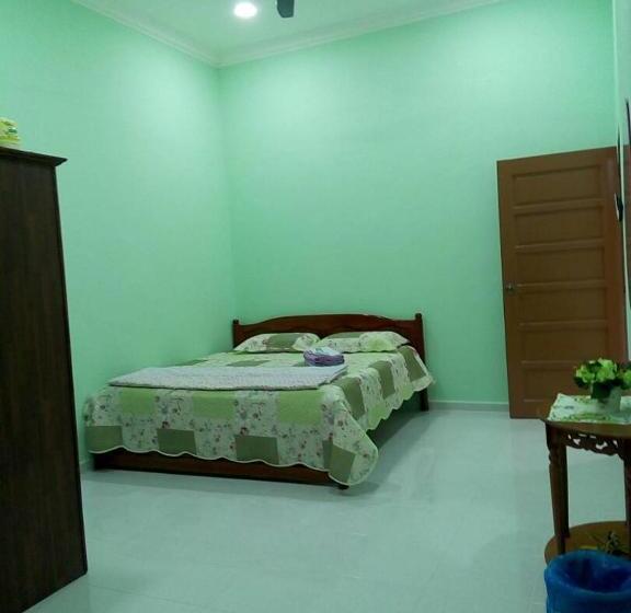 ویلای استاندارد 3 خوابه, Airport Kelantan Homestay & Transit
