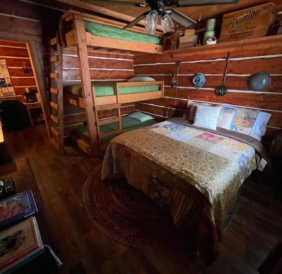 Номер Deluxe, Dusty Boots Motel & Cafe