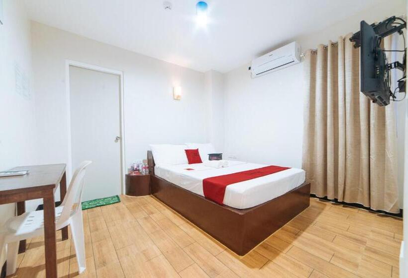 디럭스 룸, Reddoorz At Nirvana Pension House