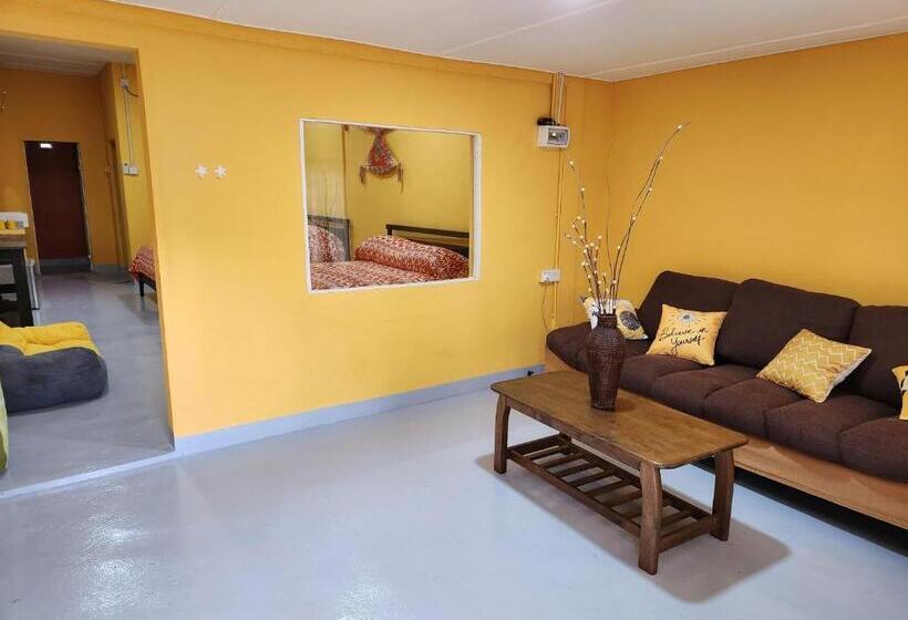 اتاق لوکس خانوادگی, Gecko Guesthouse